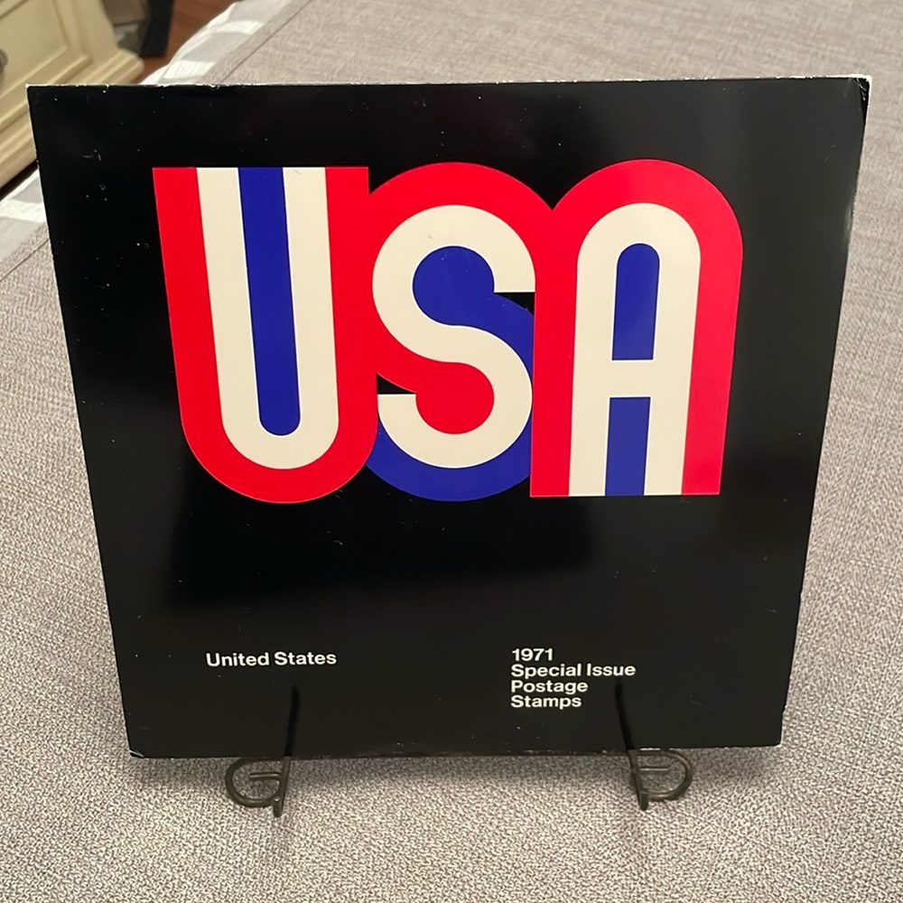 USA USPS Commemorative Stamp Set 1971 Special Issue Edition Mini Book Album